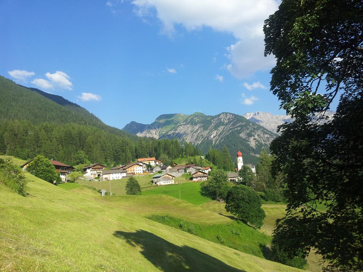 Auszeit Chalets Bschlabs エクステリア 写真