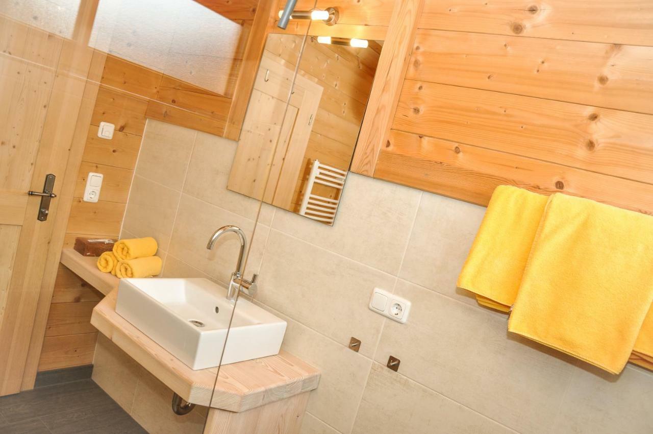 Auszeit Chalets Bschlabs エクステリア 写真